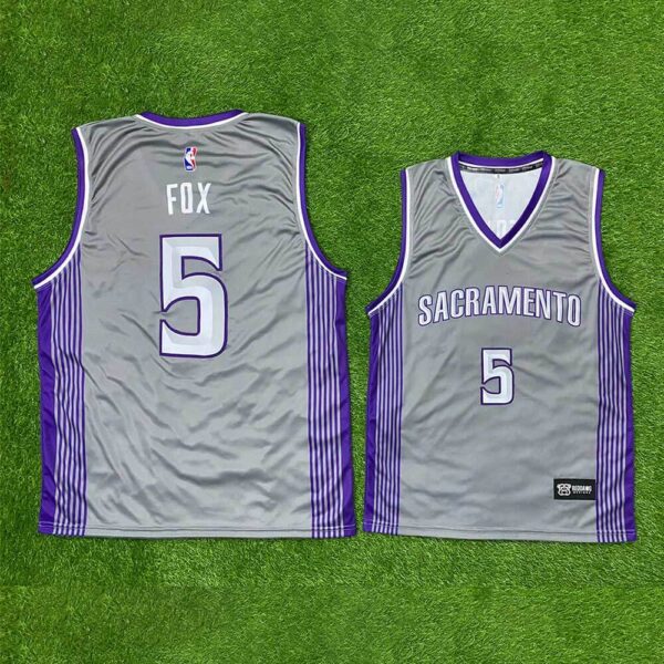 FOX-AND-SAC-basketball